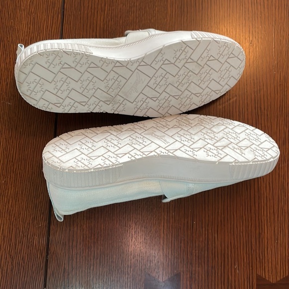 Zodiac Ciara Slip-On Sneakers Shoes Women's 9M Cream color - Picture 6 of 6